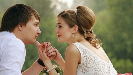 Свадебное платье с красным поясом – расставляем эффектные акценты