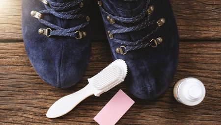 Как почистить замшевую обувь в домашних условиях? 