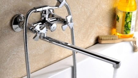 Изливы для смесителя в ванную комнату: виды, размеры и правила выбора