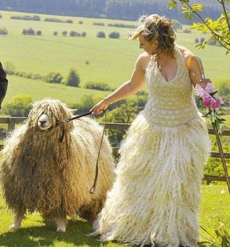 Вязанное свадебное платье из шерсти