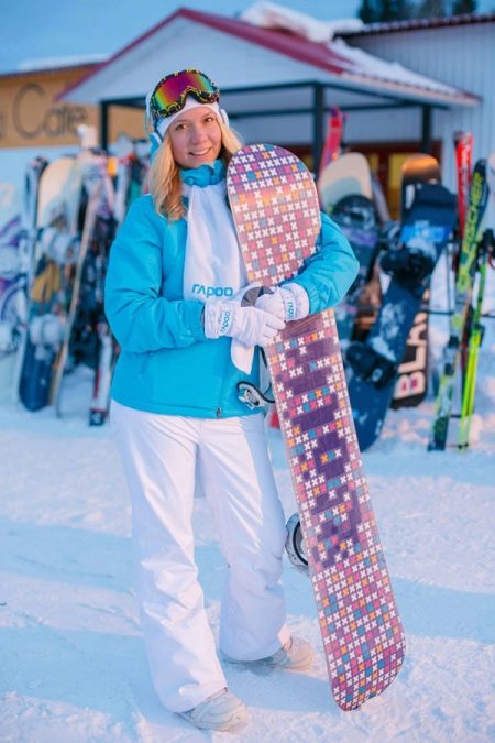 Горнолыжная куртка (74 фото): женские модели для катания на горных лыжах
